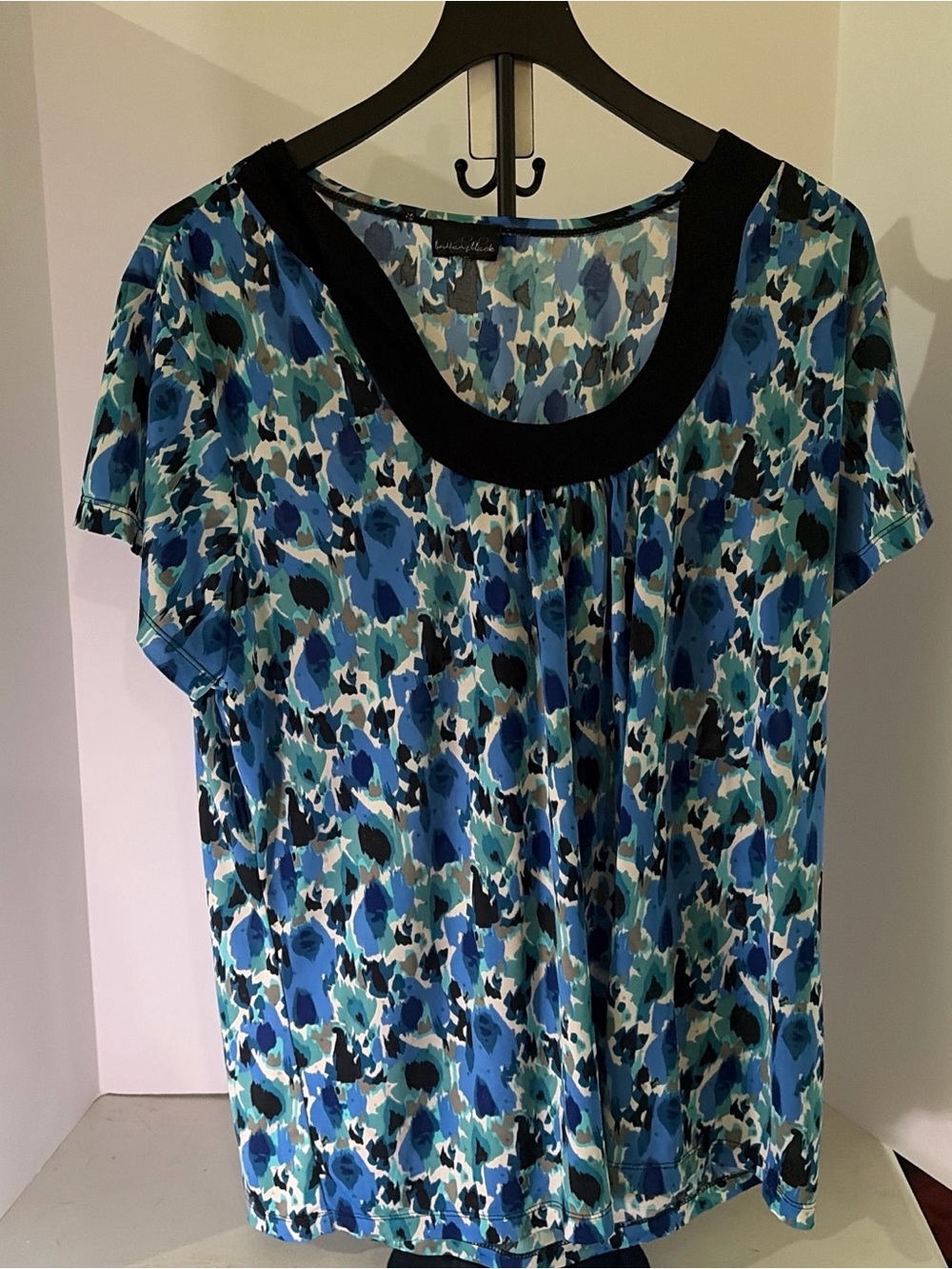 Blue Floral Scoop-Neck Blouse with Black Trim